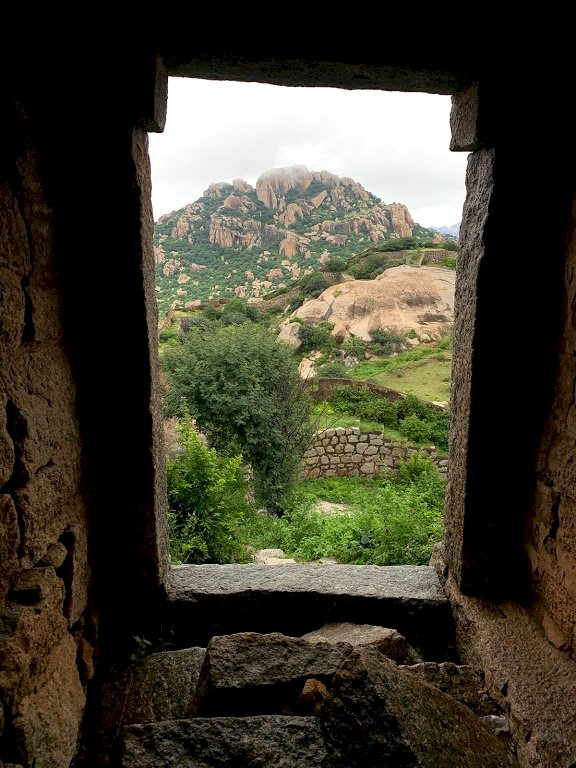 Exploring the lesser known Ratnagiri Fort near Bangalore