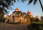 Where to stay in Hampi ?. Consider Shiva Vilas Palace !